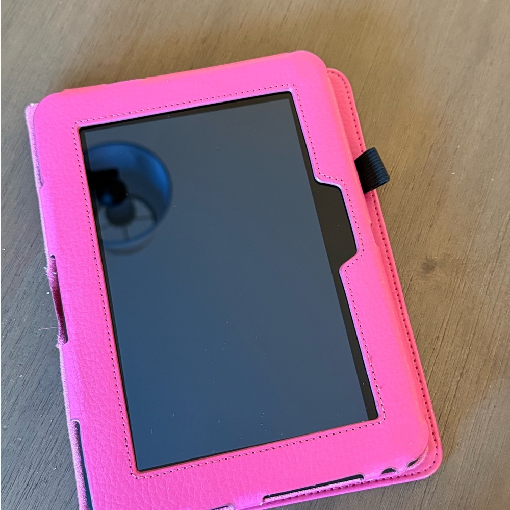 Amazon Fire Tablet HD - Picture 3 of 11